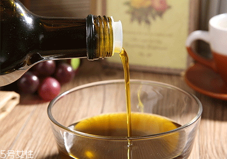 火麻油可以炒菜嗎 火麻油怎么吃最好 火麻油可以炒菜嗎 火麻油怎么吃最好