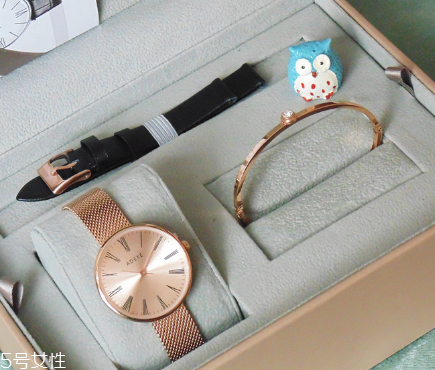 adexe手表多少錢(qián)？adexe手表正品價(jià)格