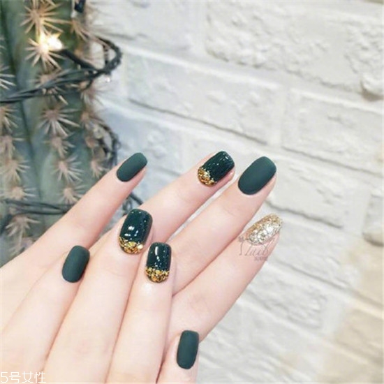 夏天美甲什么顏色顯手白 美甲圖片2022新款式夏款 夏天美甲什么顏色顯手白 美甲圖片2022新款式夏款