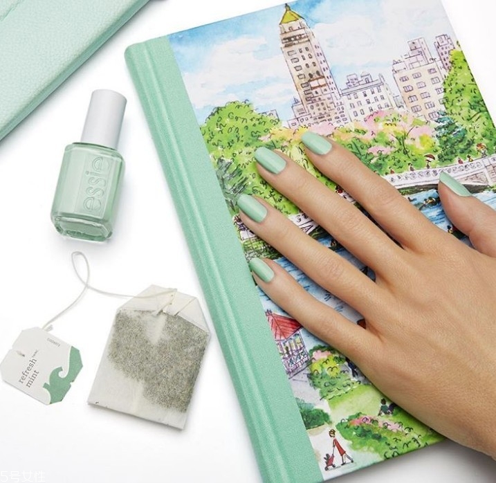 夏日海灘風美甲樣式 令指甲消暑的海灘風美甲圖案 夏日海灘風美甲樣式 令指甲消暑的海灘風美甲圖案