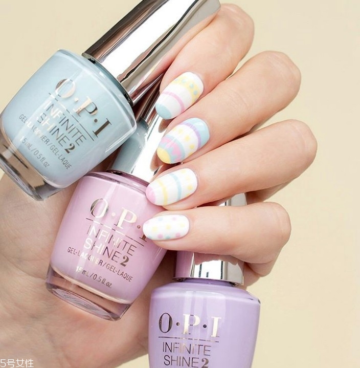 夏日海灘風美甲樣式 令指甲消暑的海灘風美甲圖案 夏日海灘風美甲樣式 令指甲消暑的海灘風美甲圖案