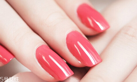 夏天美甲什么顏色顯手白 美甲圖片2022新款式夏款 夏天美甲什么顏色顯手白 美甲圖片2022新款式夏款