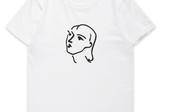 白色t恤搭配什么短褲 純白t恤怎么搭配 白色t恤搭配什么短褲 純白t恤怎么搭配