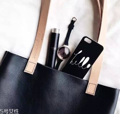 rumbatime和dw哪個(gè)好？rumba time手表好還是dw好？