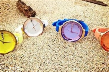 rumbatime和dw哪個(gè)好？rumba time手表好還是dw好？