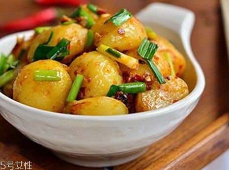 土豆不能和什么一起吃？土豆和黑木耳可以一起吃嗎？