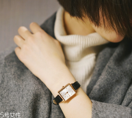 手表掉色怎樣處理？手表褪色補(bǔ)色方法