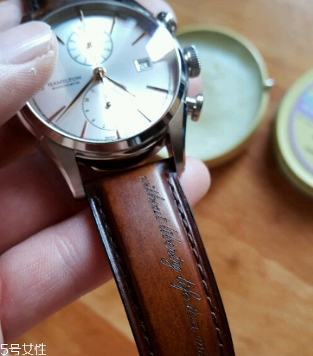 手表皮帶有異味怎么辦？手表皮帶異味處理方法