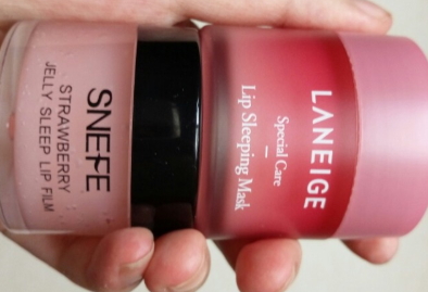 雪玲妃唇膜怎么樣？雪玲妃唇膜和蘭芝唇膜對比