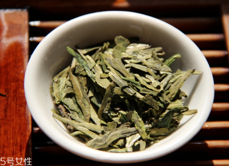 西湖龍井保質(zhì)期多久 西湖龍井保存方法 西湖龍井保質(zhì)期多久 西湖龍井保存方法