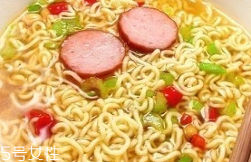 方便面是不是零食？方便面是不是發(fā)物？