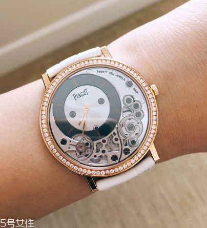 手表是機(jī)械表好還是石英表好？手表機(jī)械表和石英表區(qū)別