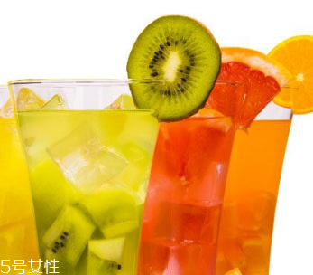 果汁和水果營養(yǎng)價值一樣嗎？果汁和水果的營養(yǎng)價值一樣嗎？