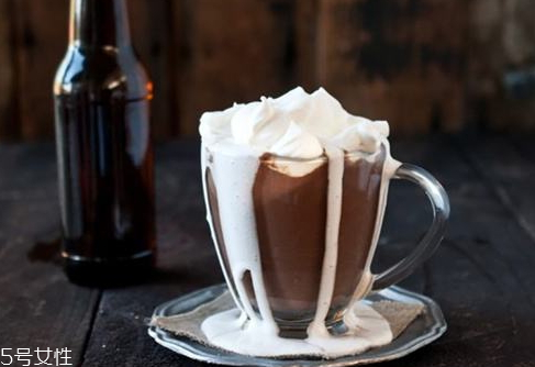 黑啤酒多少度 黑啤酒的熱量 黑啤酒多少度 黑啤酒的熱量