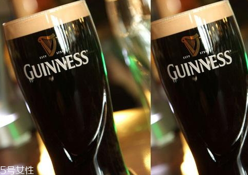 黑啤酒怎么開(kāi) 黑啤酒打開(kāi)可以放多久 黑啤酒怎么開(kāi) 黑啤酒打開(kāi)可以放多久