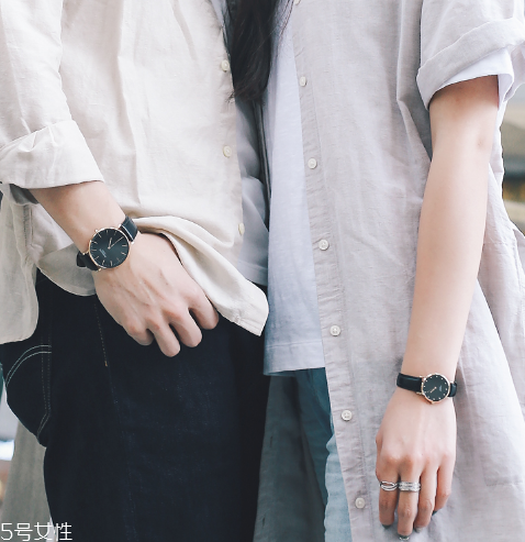 情侶手表怎么搭配？情侶表搭配建議