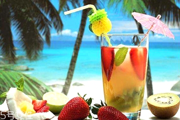 果汁應(yīng)該怎么清洗？果汁弄到衣服上了怎么辦？