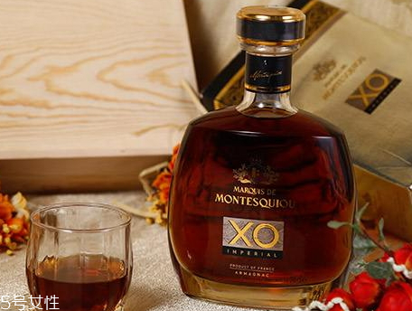 白蘭地保質(zhì)期 白蘭地打開能放多久 白蘭地保質(zhì)期 白蘭地打開能放多久