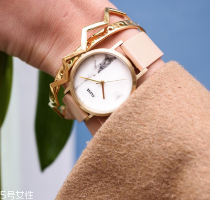 cluse手表怎么調(diào)時間？cluse手表調(diào)節(jié)時間方法