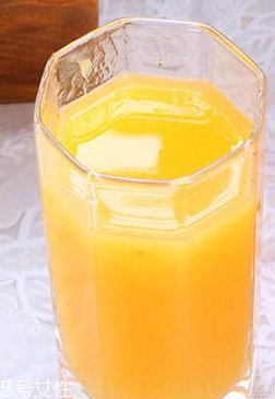 果汁對皮膚最好的是什么？什么果汁對皮膚最好？