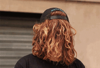 頭發(fā)很油是什么原因 為什么頭發(fā)總是很油 頭發(fā)很油是什么原因 為什么頭發(fā)總是很油