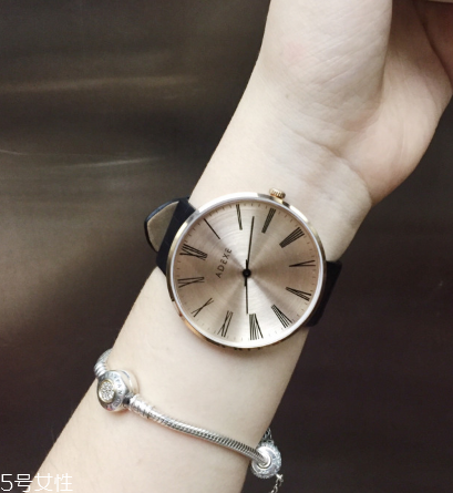 手表放久了會(huì)壞嗎？手表放久了不走怎么辦？