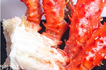 帝王蟹是熟的嗎？帝王蟹是生的熟的？