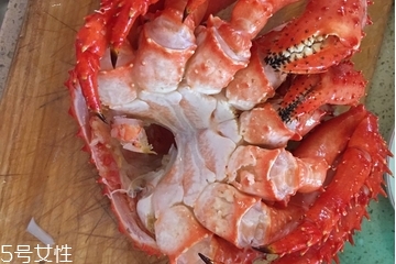 帝王蟹是寒性的嗎？帝王蟹屬于寒性嗎？