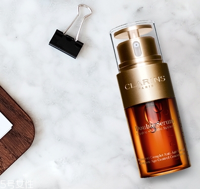 嬌韻詩雙萃精華和雅詩蘭黛精華哪個好？嬌韻詩雙萃精華vs小棕瓶