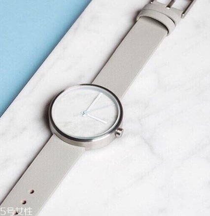 手表和手鐲能一起帶嗎？手表和手鐲怎么同時帶？