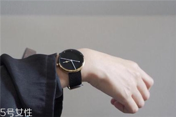 手表和手鐲能一起帶嗎？手表和手鐲怎么同時帶？