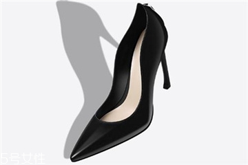 夏天穿什么高跟鞋好看？夏天適合穿什么高跟鞋？