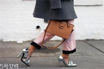 初入職場(chǎng)怎么穿？初入職場(chǎng)穿搭訣竅