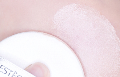 雅詩蘭黛紅石榴氣墊敏感肌能用嗎？抗氧化效果如何？