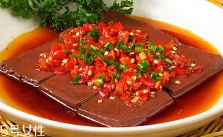 雞血會不會很臟？雞血怎么去灰塵？