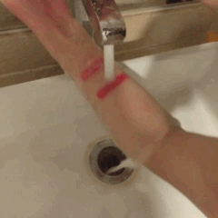 美康粉黛和zeesea哪個好 美康粉黛和zeesea口紅對比評測 美康粉黛和zeesea哪個好 美康粉黛和zeesea口紅對比評測