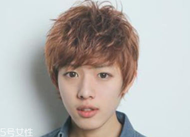 2018男生紋理燙多少錢 男士紋理燙發(fā)型圖2018 2018男生紋理燙多少錢 男士紋理燙發(fā)型圖2018