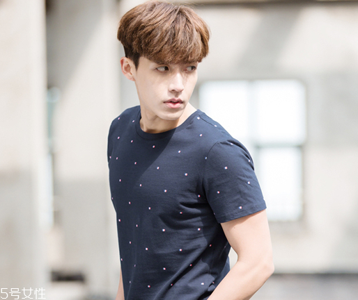 2022短發(fā)飛機(jī)頭發(fā)型男 男生短發(fā)發(fā)型飛機(jī)頭 2022短發(fā)飛機(jī)頭發(fā)型男 男生短發(fā)發(fā)型飛機(jī)頭