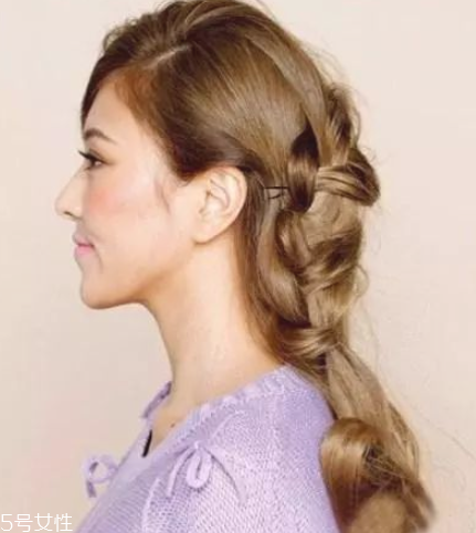 自己怎么扎馬尾好看 好看的馬尾辮扎法 自己怎么扎馬尾好看 好看的馬尾辮扎法