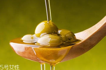 橄欖油能當晚霜用嗎？自制橄欖油晚霜的方法步驟