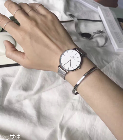 手表洗油用什么油？手表洗油用的哪種油？