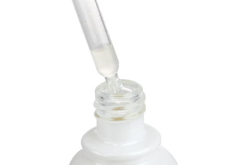 精華液是水嗎？精華液是什么做的？