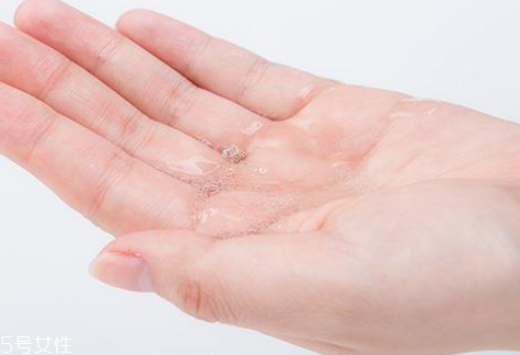 精華液會揮發(fā)嗎？精華液未開封會揮發(fā)嗎？