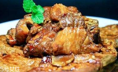 青魚和鲅魚的區(qū)別 青魚和鲅魚哪個更好吃 青魚和鲅魚的區(qū)別 青魚和鲅魚哪個更好吃