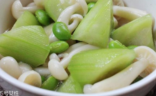 白玉菇長白毛是怎么回事？白玉菇長白毛還能吃嗎？