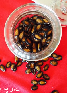 西瓜子怎么剝開(kāi)？西瓜子的正確吃法