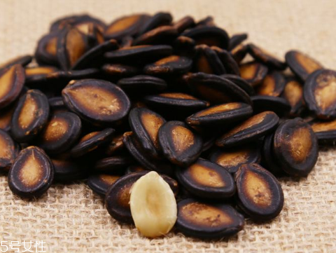 西瓜子怎么剝開(kāi)？西瓜子的正確吃法