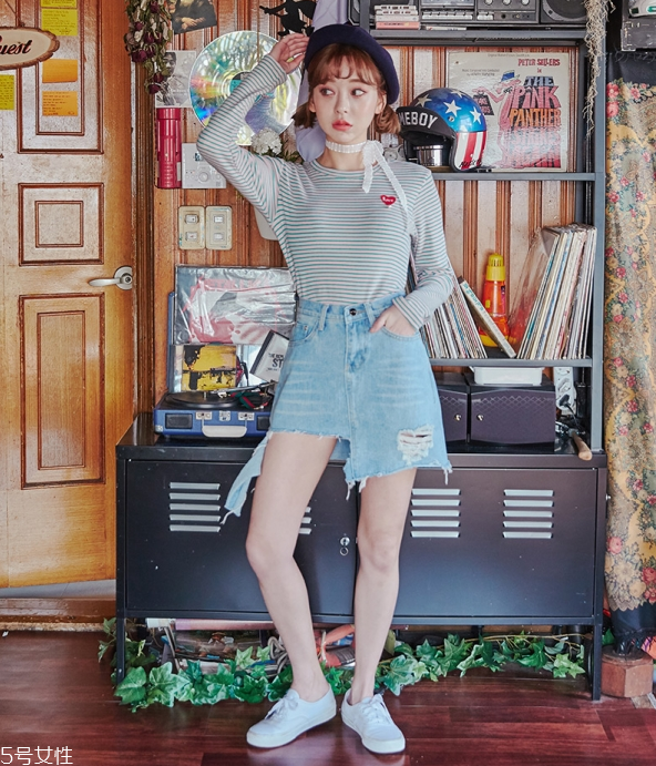 黑t恤變紅怎么辦 黑t恤怎么洗 黑t恤變紅怎么辦 黑t恤怎么洗