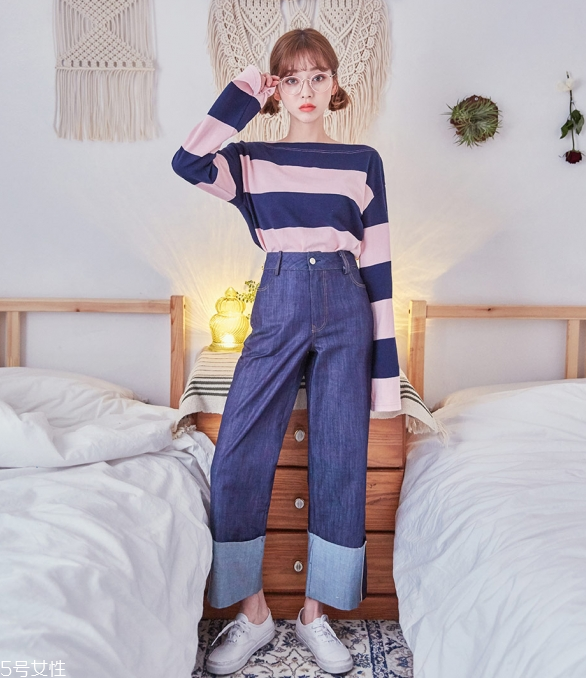 黑t恤變紅怎么辦 黑t恤怎么洗 黑t恤變紅怎么辦 黑t恤怎么洗