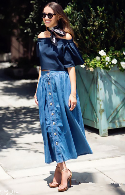 棉t恤發(fā)霉了怎么洗掉 白t恤發(fā)霉了怎么洗掉 棉t恤發(fā)霉了怎么洗掉 白t恤發(fā)霉了怎么洗掉